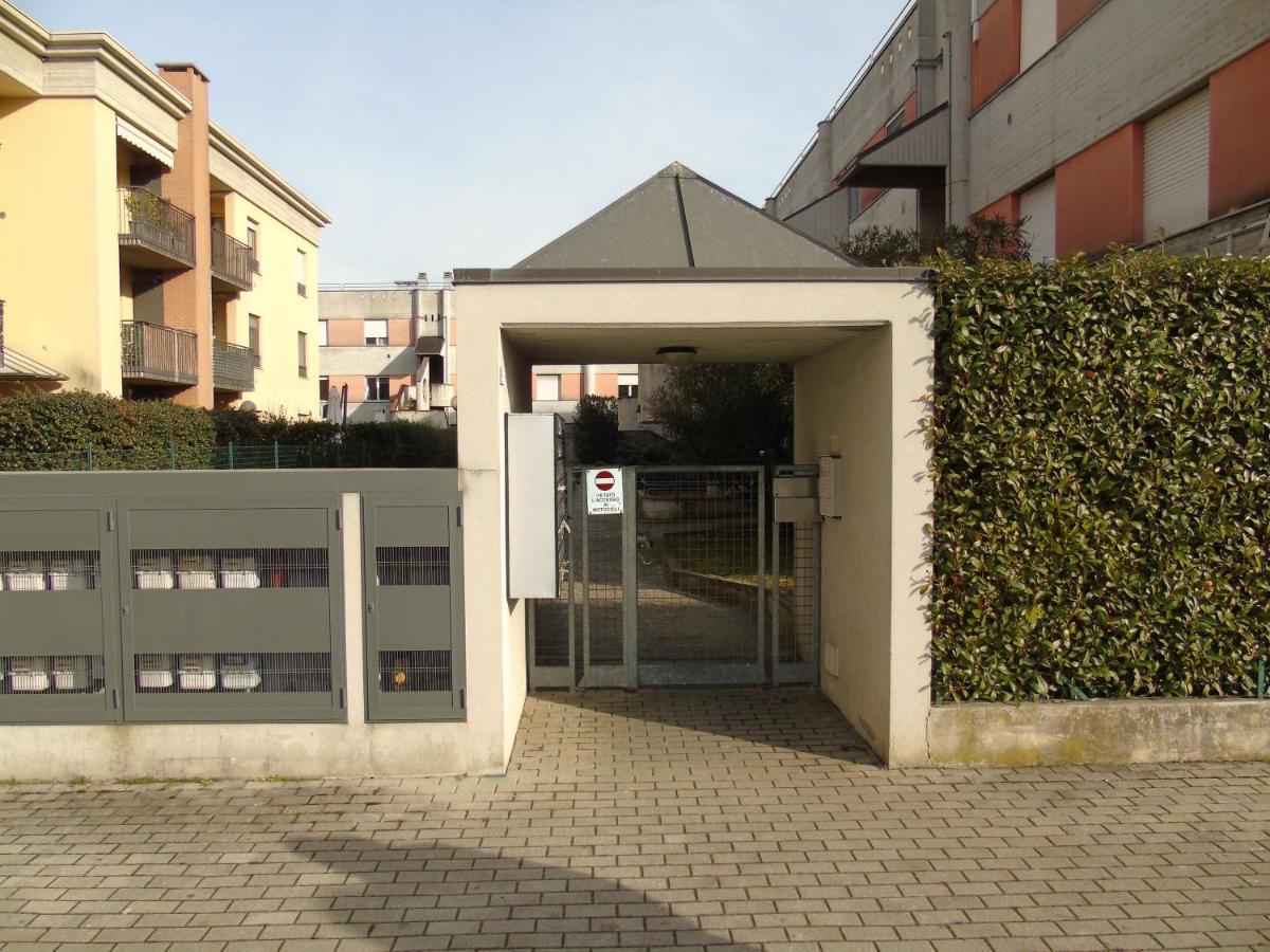 Casa Leonardo Airport Otel Azzano San Paolo Dış mekan fotoğraf